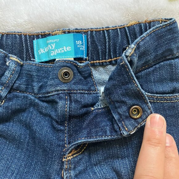 Old Navy 18-24M Dark Wash Skinny Jeans Stretch EUC Baby Girl - Picture 6 of 14